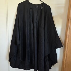 Tom Gutie Elegant Black Cape